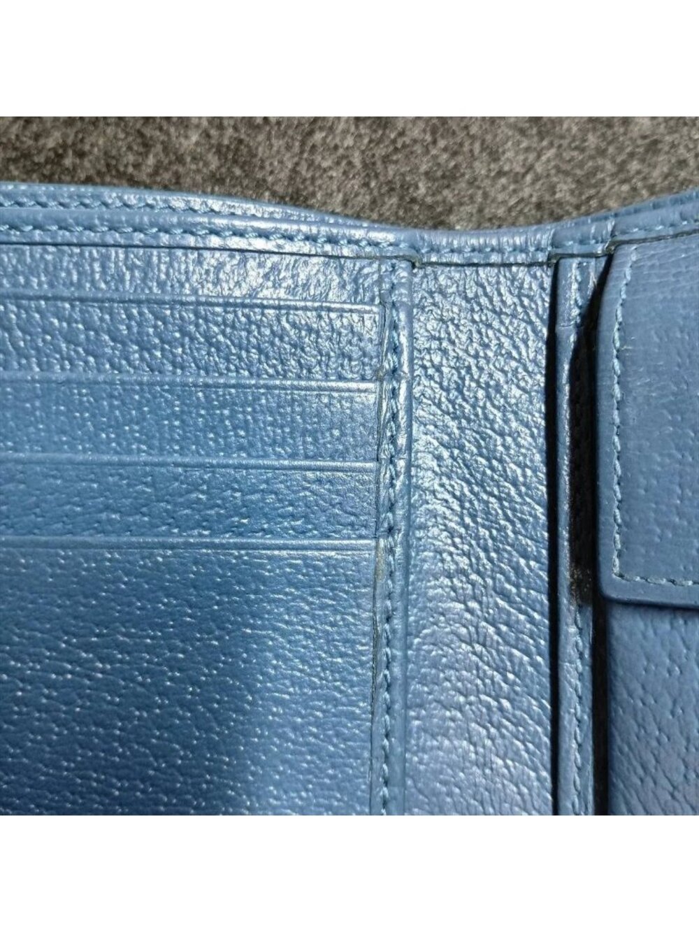 Gucci GG Supreme Leather Bifold Wallet Compact - Picture 10 of 10